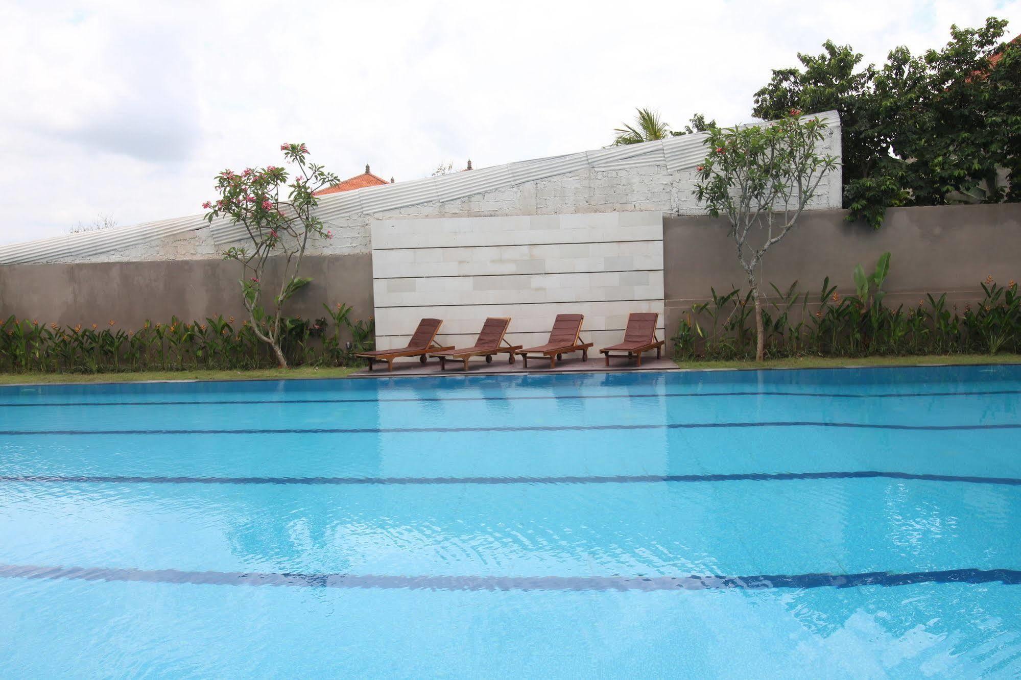 Umah Bali Suites And Residence Denpasar Exterior foto